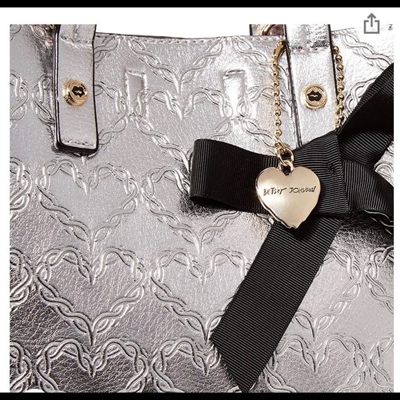 SOLD🚫 Betsey Johnson NWT crossbody/hand bag - Picture 4 of 10
